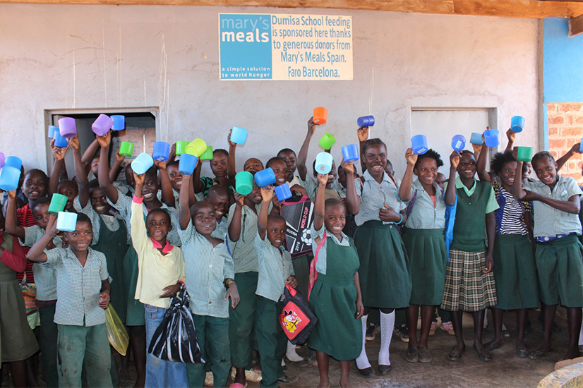 Ученики школы в Замбии